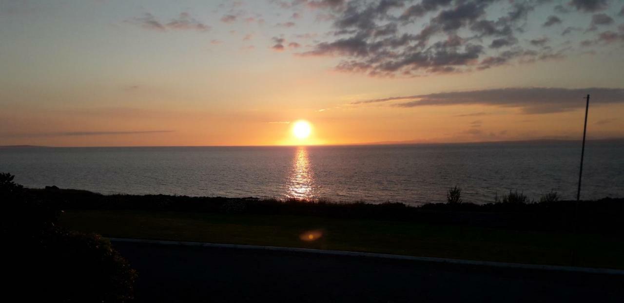 1844 Seascape Cottage Is Located On The Wild Atlantic Way Fanore المظهر الخارجي الصورة